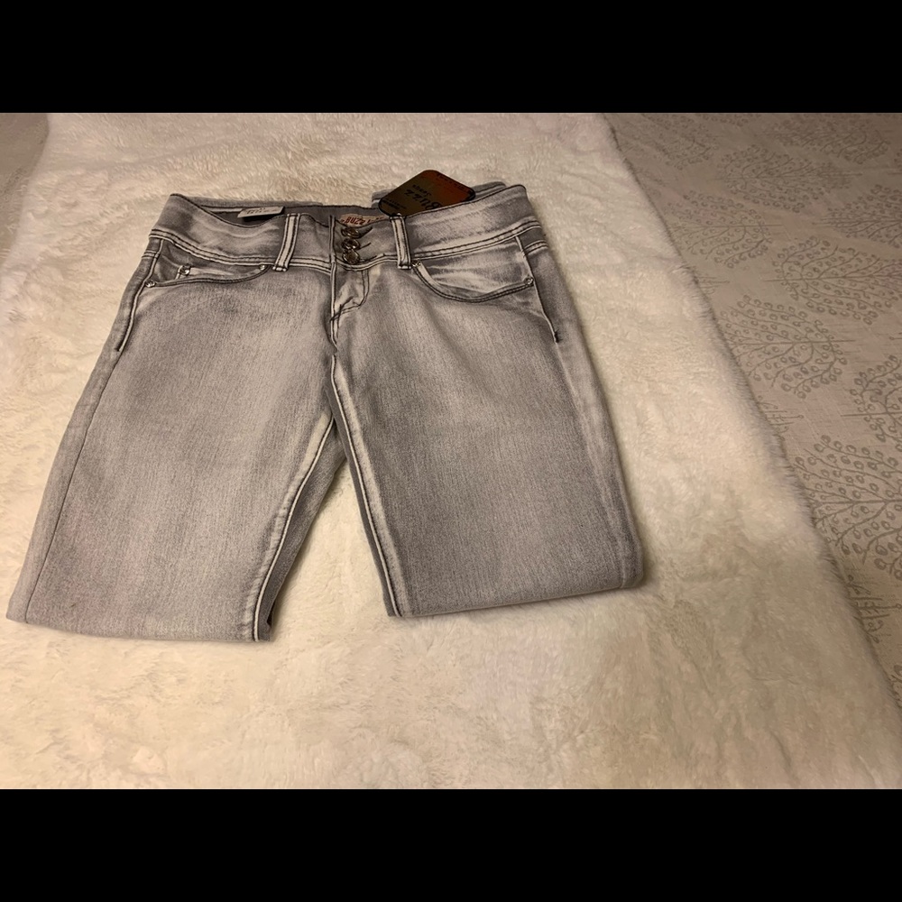 Buzz Jeans